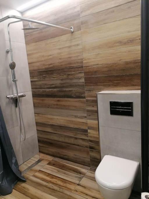 Erdvi Studija Spacious Studio Apartment Self Check In 维尔纽斯 外观 照片