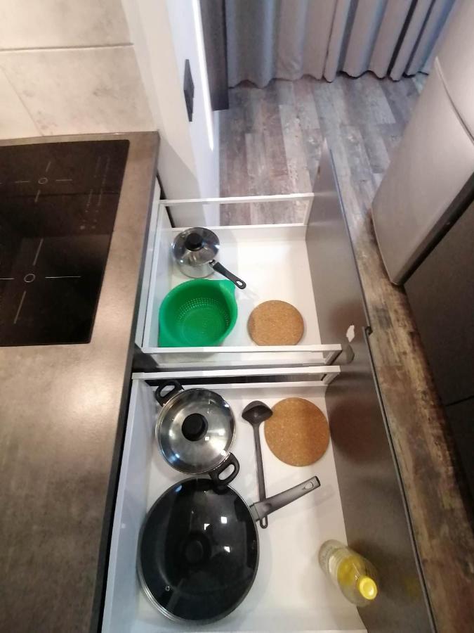 Erdvi Studija Spacious Studio Apartment Self Check In 维尔纽斯 外观 照片